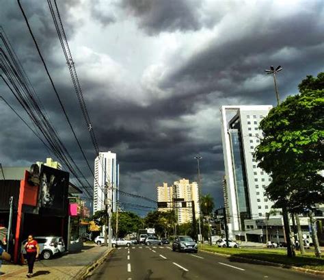 Apesar De Alerta Para Baixa Umidade C U Anuncia Chuva Para A Capital