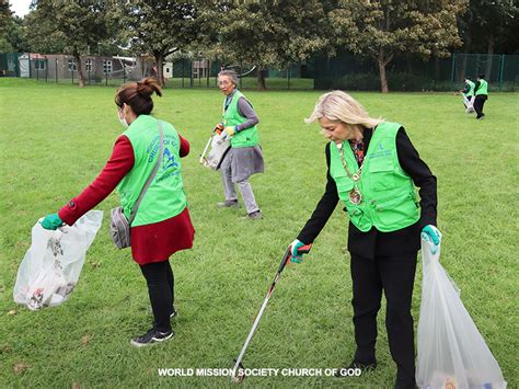 worldwide cleanup campaign roundshaw park