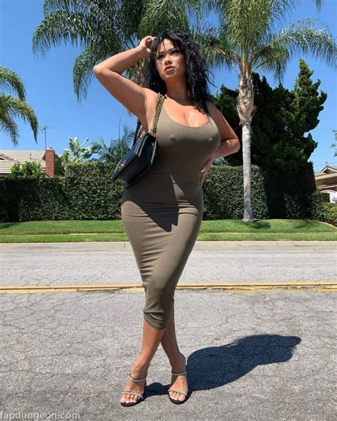 Ihrtmichelleyee Busty Asian Milf Page 3 Of 4 Fapdungeon