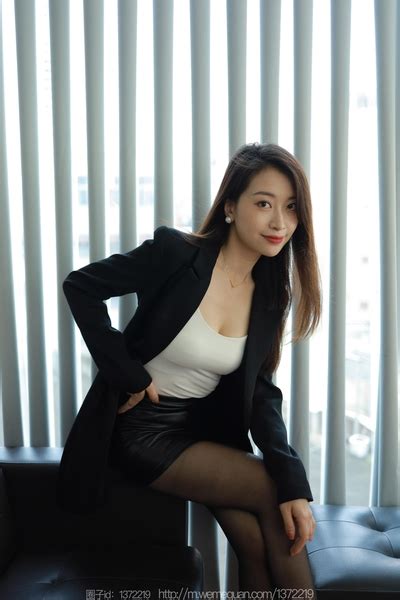 [IESS 异思趣向] Sixiangjia 1502 Xiaojie "A Woman Like the Wind" - V2PH