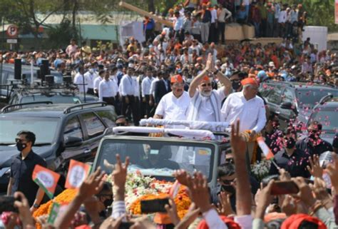 Pm Modi Holds Mega Roadshow In Gujarat Day After Bjps Big Sweep In 4 States Newsbharati