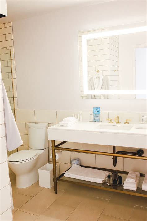 Check the room rates for the famous 21c bentonville 6