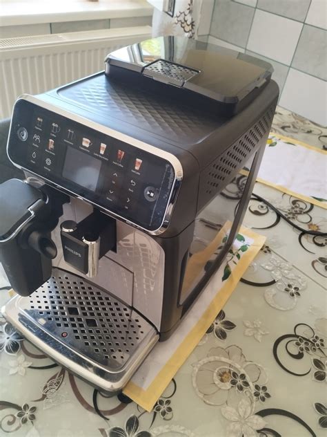 Expresoare Philips seria 5500 Sovata • OLX.ro
