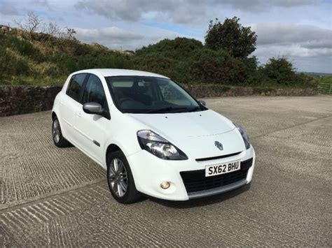 RENAULT CLIO DYNAMIQUE TOMTOM 1 5 DCI White 2012 In Newry County