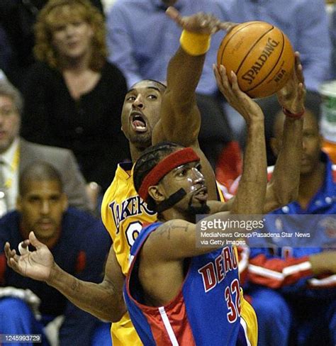 2004 Lakers Photos And Premium High Res Pictures Getty Images