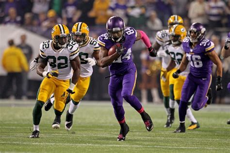 Cordarrelle Patterson Ties NFL Record With 109 Yard Kickoff Return