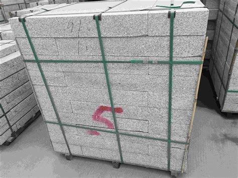 China Grey Stone Granite Kerbstone Outdoor Kerbs Curbstone For Paving