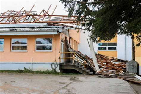 Vi E Kvarova Na Dalekovodima I Niskonaponskoj Mre I U Usk U Zbog Jakog