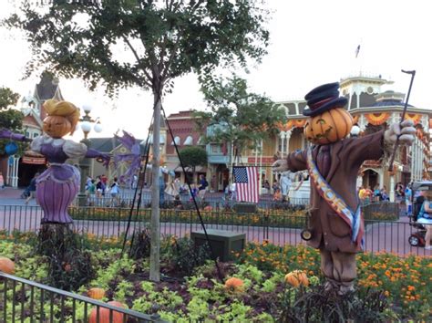 Wordless Wednesday Happyhalloween From Waltdisneyworld W Linky Gay Nyc Dad