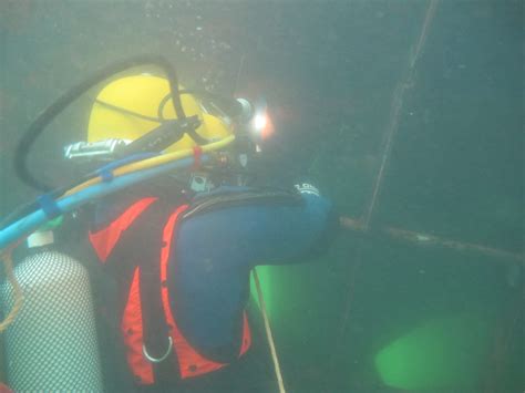 Underwater Bow Thruster Removal Fn Diving