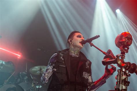 Motionless In White Live