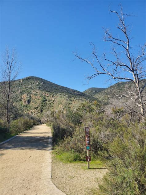 San Diego Hikes: Mission Trails Regional Park Oak Canyon Trail - Fun ...