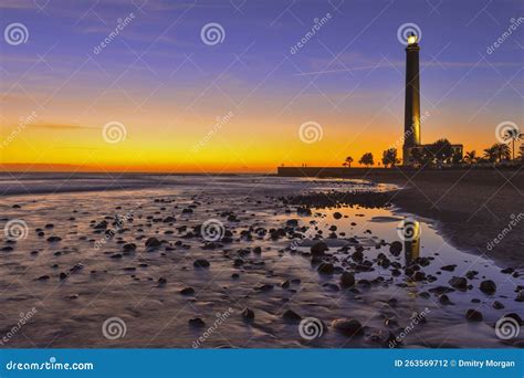 Destinos De Viaje Faro De Maspalomas En La Isla De Gran Canaria