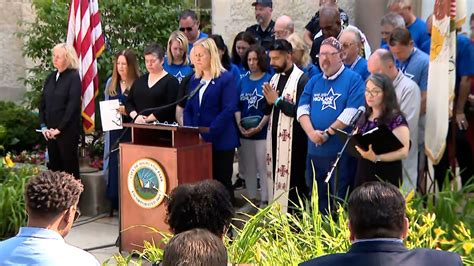 Highland Park Marks Year Since July 4th Parade Shootings With Moment Of