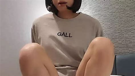 Shemale Ting Xuan Outdoor Pee And Masturbation Taiwanese Sex Toy Porn XHamster