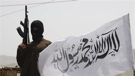 Taliban raises its flag over Kunduz before being pushed back by Afghan ...