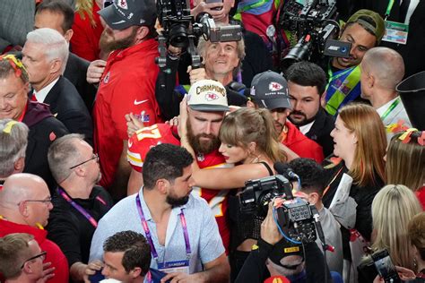 Taylor Swift And Travis Kelce Celebrate Super Bowl Win The New York Times