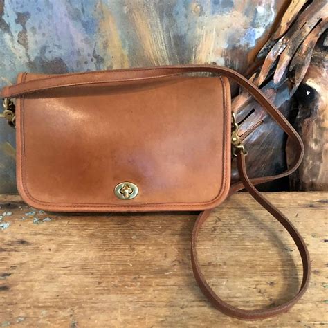 Vintage Coach Penny Pocket Crossbody Purse In British Tan Purses