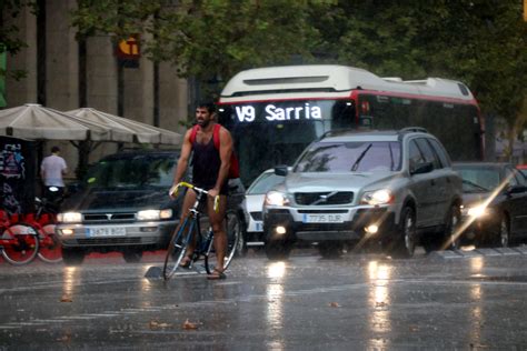 Aviso Por Fuertes Lluvias En Barcelona Este Viernes Tarde Y Noche