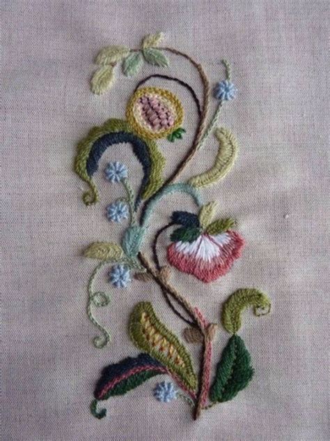 Épinglé par Anacris sur Bordado Embroidery Broderie crewel Idées