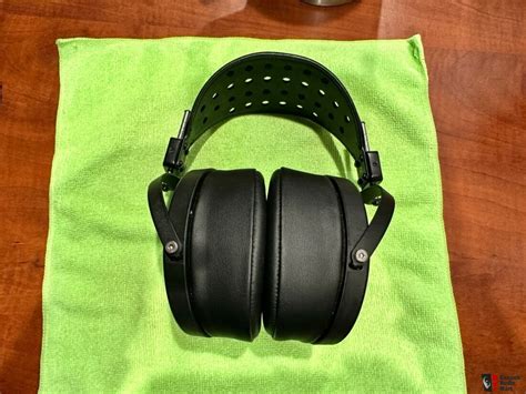 Audeze LCD 2 Classic Open Back Headphones Photo 4653603 Canuck Audio