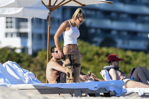 Sofia Richie Hot Striptease On The Beach Pics The Fappening