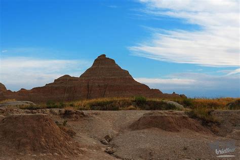 Badlands National Park - Fossils, layered rocks, bison & prairie dogs ...