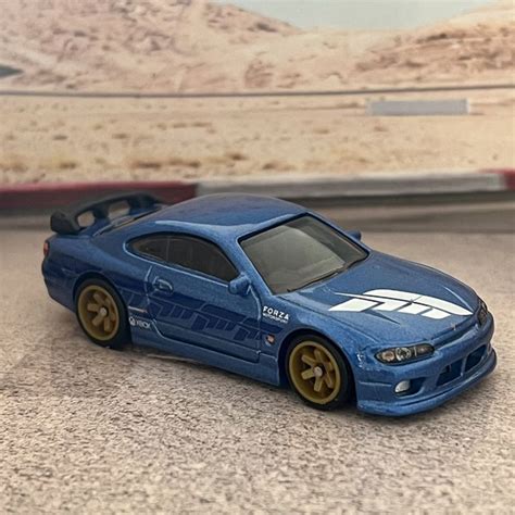 Машинка Hot Wheels Alloy model toy FORZA Naked car NISSAN S15 купить на