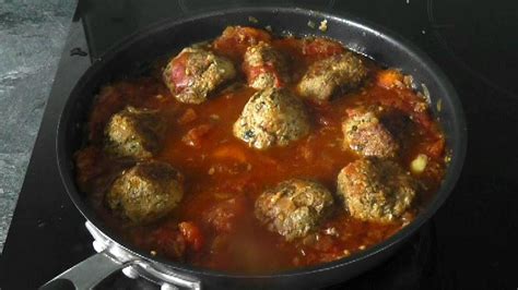 Lebanese Kofta In Tomato Sauce Recipe