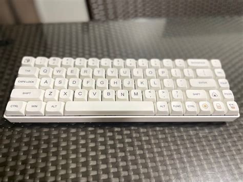 Minimalist White Custom Mechanical Keyboard, Computers & Tech, Parts & Accessories, Computer ...