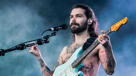 Biffy Clyros Simon Neil To Be Given Honorary Degree In Glasgow