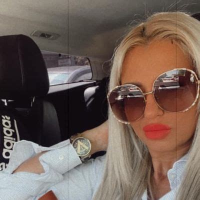 Luxus MILF ich suche Zahlsklaven für meinen Spaß Femdoms Kontakte Domina Österreich