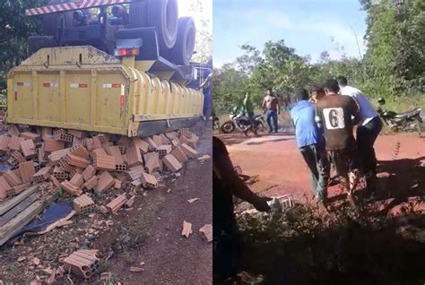 Dois Homens Ficam Feridos Após Caminhão Tombar Com Tijolos Em Estrada