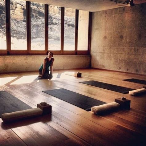 37 Fancy Yoga Studio Design Ideas That Will Make You Relax Yoga