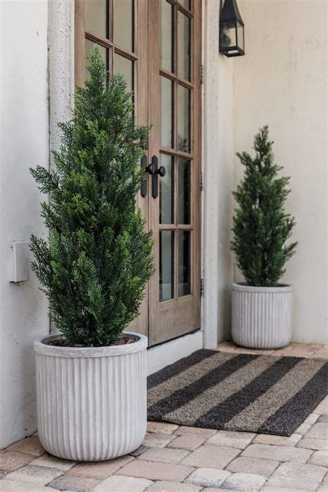 Front Door Planters Add Instant Curb Appeal Garden Ideas