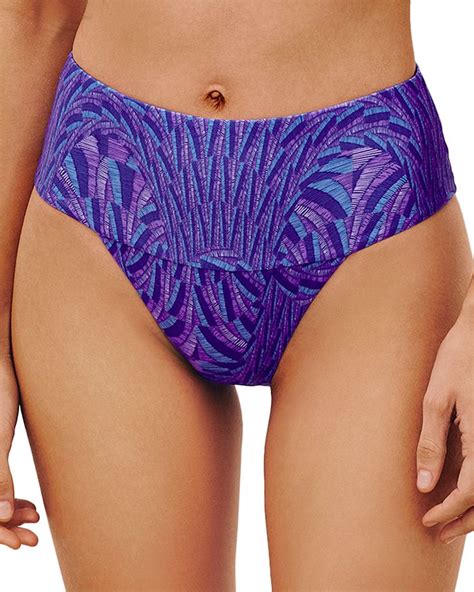 Hot Sexy Lipgloss Leslie Bikini Pics