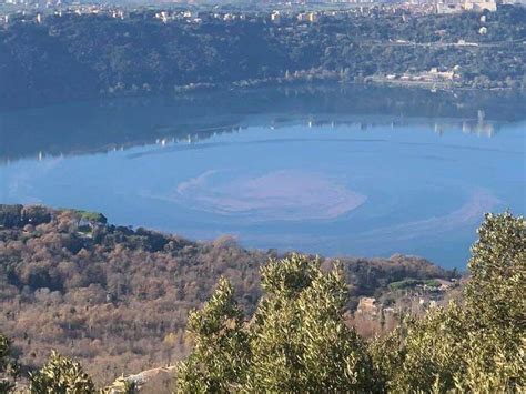 Filmate Possibili Emissioni Gassose Sul Lago Albano Il Dott Cataldi