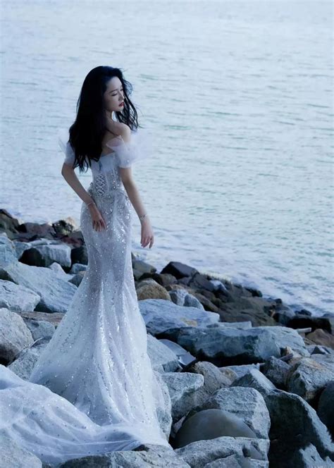 Li Qin S Mermaid Look Is Hot Enough IMedia