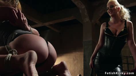 Lesbian Anal Fucked In Own Pussy Juice