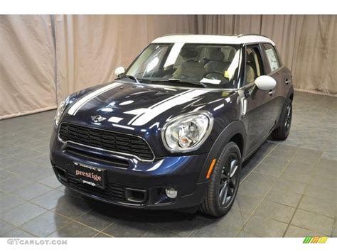 Cosmic Blue Metallic Mini Cooper S Countryman Photo