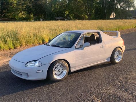 1993 Honda Civic Del Sol With 15x8 35 Mst Mt13 And 19550r15 Hankook