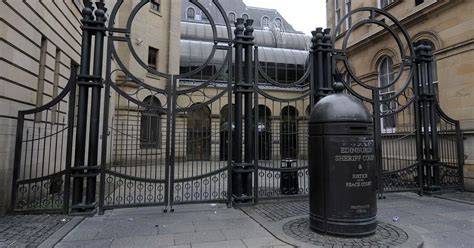 Scot Jailed For Sending Nude Photo Of Daughter To Undercover Cop Posing As A Paedophile Daily