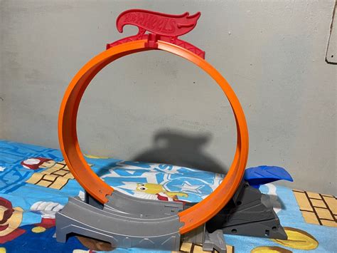 Hot Wheels Loop Star Playset Hobbies Toys Toys Games On Carousell