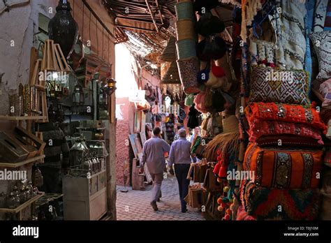 Metalwork Souk Marrakesh Morocco Banque De Photographies Et Dimages