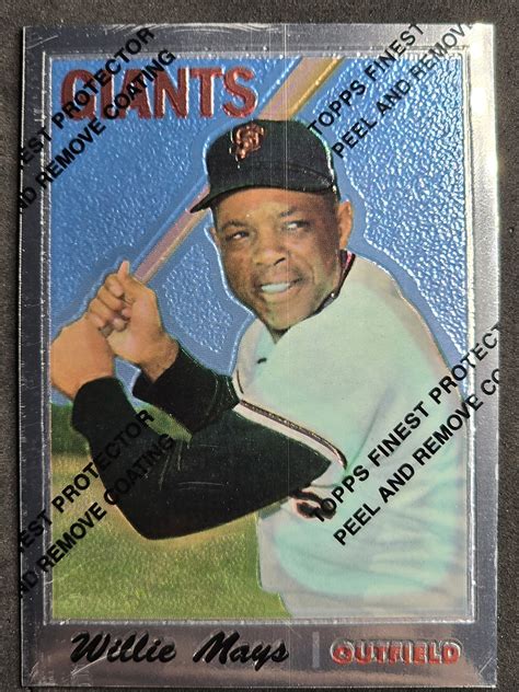 1996 Topps 600 Willie Mays Outfield Giants Holographic Bosley