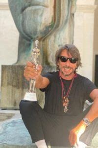 PIERPAOLO PICCIOLI WINS WOMEN S DESIGNER OF THE YEAR AT THE CFDA