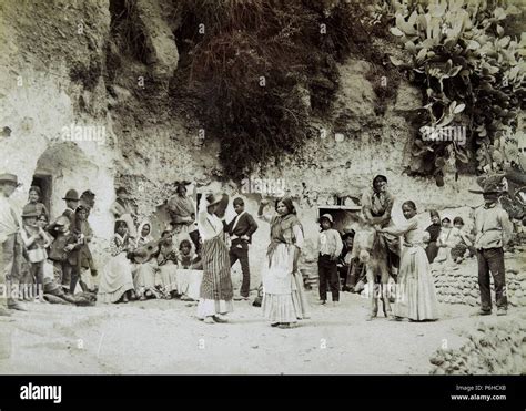 Grenade Danza De Gitanos En El Sacromonte Photo Stock Alamy