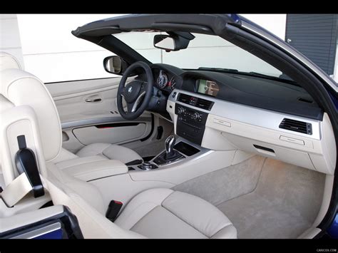 BMW 3-Series Convertible | 2011MY | Interior Dashboard View Photo