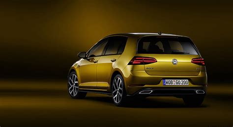 Volkswagen Golf R Line Facelift Rear Three Quarter Car Hd