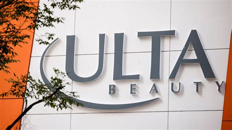 Cheetos “Can’t Touch This” - Ad Age